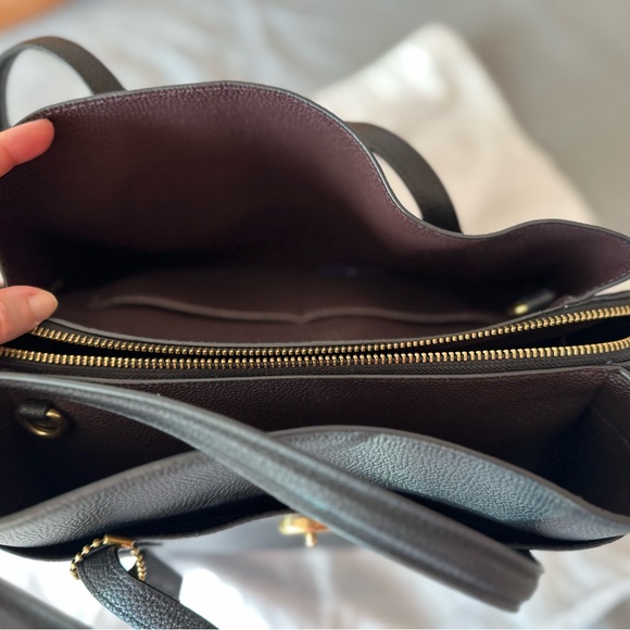 Coach | Lora Caryall Tote in Black with Brass Detailing - Picture 9 of 10